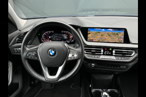 BMW 1-serie 118i AUTOMAAT EXECUTIVE SPORT EDITION, SPORTINTERIEUR, NL AUTO NAP