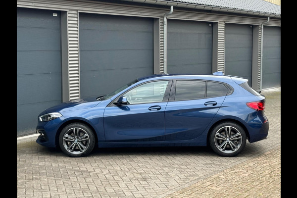 BMW 1-serie 118i AUTOMAAT EXECUTIVE SPORT EDITION, SPORTINTERIEUR, NL AUTO NAP