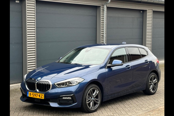 BMW 1-serie 118i AUTOMAAT EXECUTIVE SPORT EDITION, SPORTINTERIEUR, NL AUTO NAP