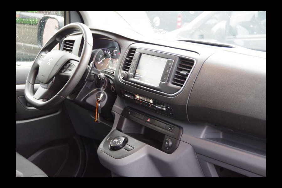 Peugeot Expert 231L 2.0 BlueHDI 180 DC-5P, AUT. TREKHAAK, APPLE CARPLAY, NAVI, CRUISE, CLIMA, PARKEERSENSOREN, LMV, NL AUTO, NAP