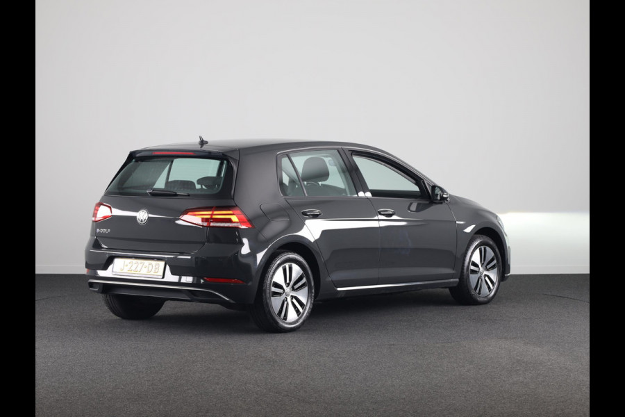 Volkswagen e-Golf E-DITION 136 pk | Navigatie | Parkeersensoren | Adaptieve cruise control | Autom. airco | LED koplampen |