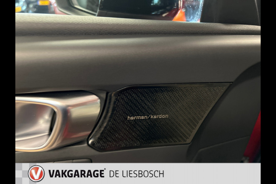 Volvo XC40 1.5 T5 Recharge R-Design,leer,pano,navi,camera ,harman kardon