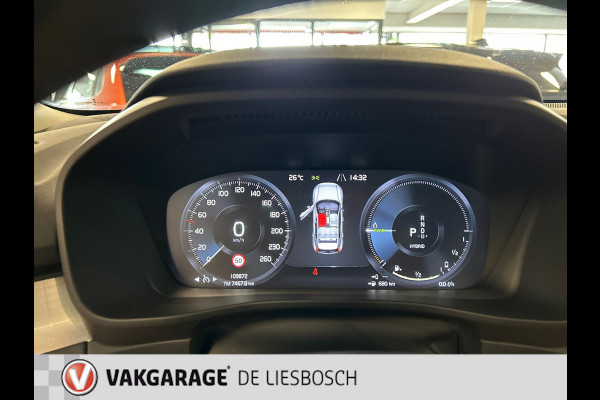 Volvo XC40 1.5 T5 Recharge R-Design,leer,pano,navi,camera ,harman kardon