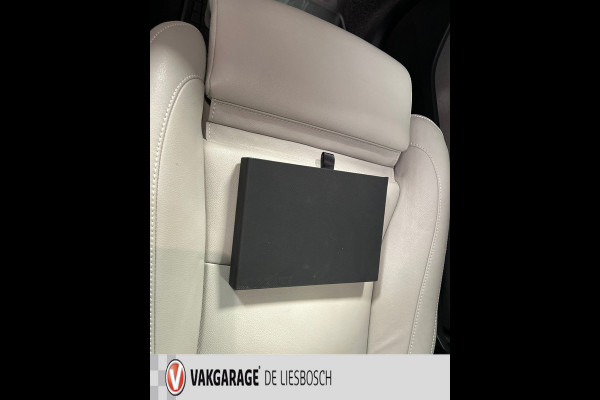 Volvo XC40 1.5 T5 Recharge R-Design,leer,pano,navi,camera ,harman kardon