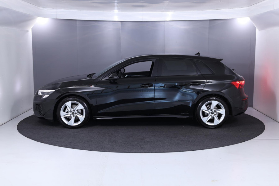 Audi A3 Sportback 30 TFSI S-line 110 pk S-tronic | Verlengde garantie | Navigatie | Parkeersensoren (Park assist) | Achteruitrijcamera | Cruise control |