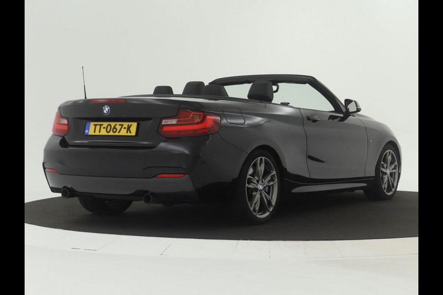 BMW 2 Serie Cabrio M240i xDrive Centennial High Executive Dealer Onderhouden