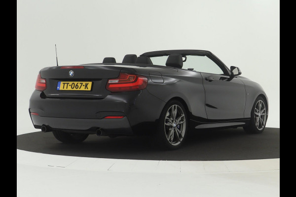 BMW 2 Serie Cabrio M240i xDrive Centennial High Executive Dealer Onderhouden