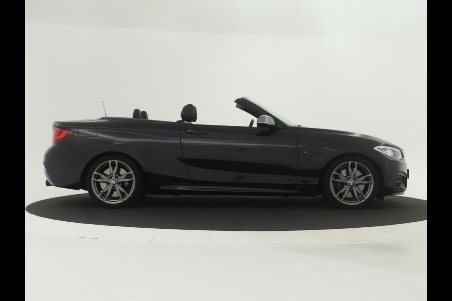 BMW 2 Serie Cabrio M240i xDrive Centennial High Executive Dealer Onderhouden