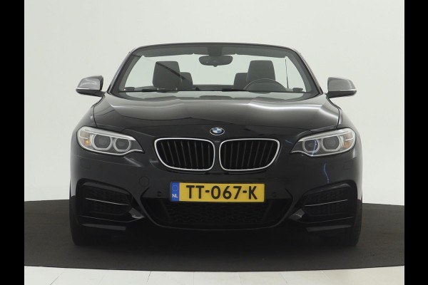 BMW 2 Serie Cabrio M240i xDrive Centennial High Executive Dealer Onderhouden