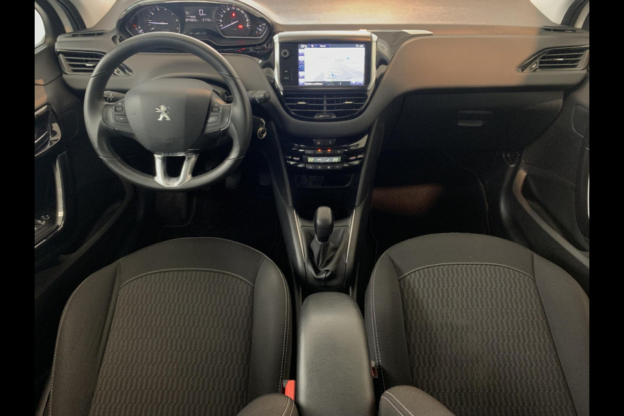 Peugeot 208 1.2 PureTech Style | Navigatie | Parkeersensoren Achter | Panoramadak | Cruise Control |