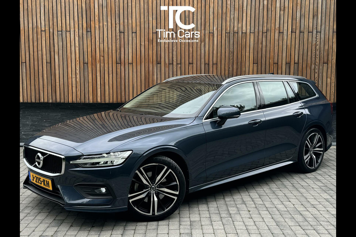 Volvo V60 2.0 B3 Business Pro Automaat | Navigatie | Camera | Half lederen/stof bekleding | Parkeersensoren voor en achter | 19 inch licht