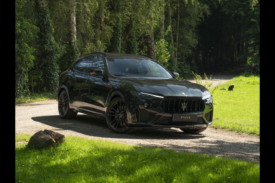 Maserati Levante 3.8 V8 Trofeo 580pk | Luchtvering | Veel carbon | Bowers & Wilkins | Panoramadak