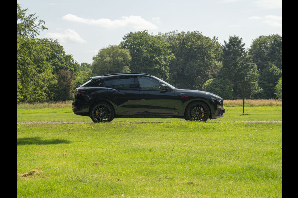 Maserati Levante 3.8 V8 Trofeo 580pk | Luchtvering | Veel carbon | Bowers & Wilkins | Panoramadak