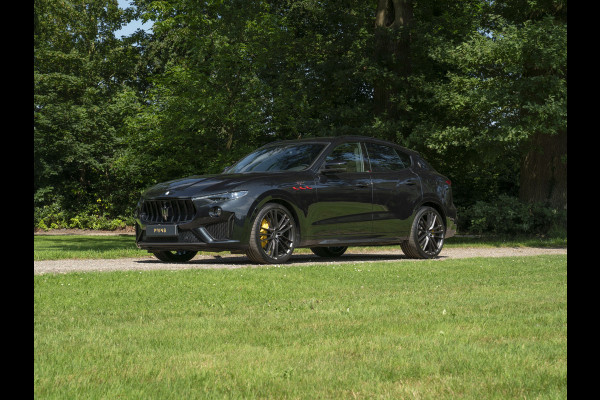 Maserati Levante 3.8 V8 Trofeo 580pk | Luchtvering | Veel carbon | Bowers & Wilkins | Panoramadak