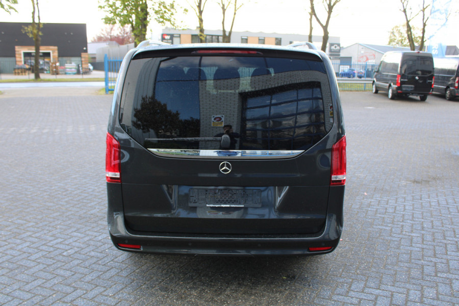 Mercedes-Benz V-Klasse V300d Lang AMG line, 2500 kg trekhaak, Zwart leder