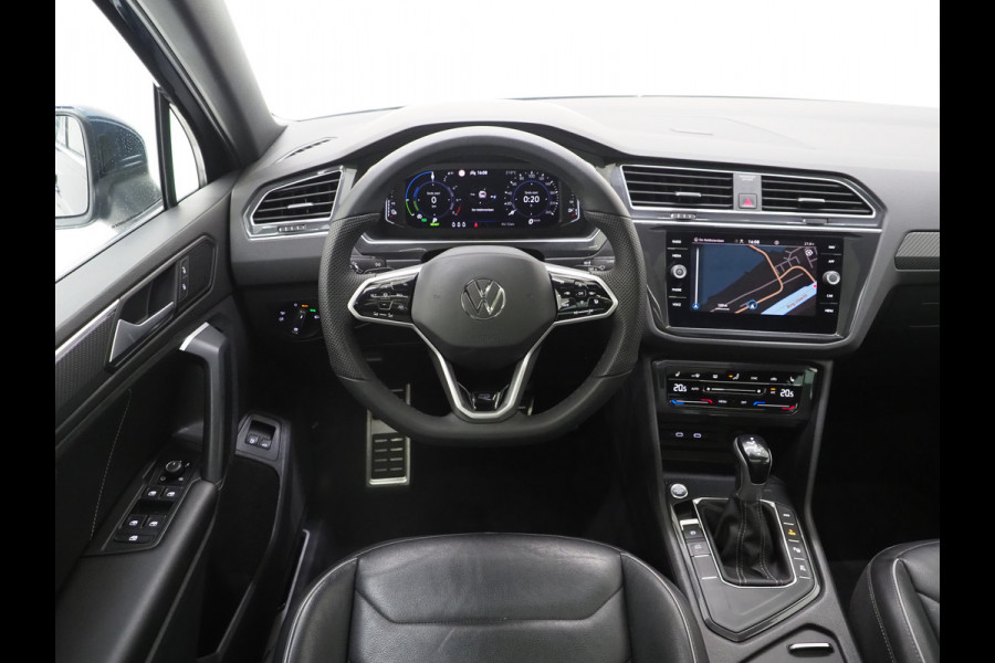 Volkswagen Tiguan 1.4 TSI eHybrid R-Line | Panoramadak | Leder | Virtual | Adaptive Cruise | Stoel/Stuurverwarming