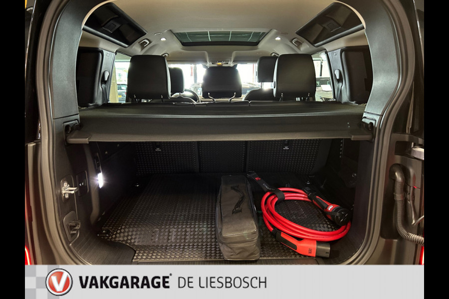 Land Rover Defender 110 2.0 P400e 110 X-Dynamic SE / Luchtvering / Leder / Panorama-dak / 360 camera / stoel en stuur verwarming