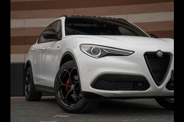 Alfa Romeo Stelvio 2.0T 300pk | Veloce stoelen | Pano-dak | Adapt. cruise | CarPlay | Camera