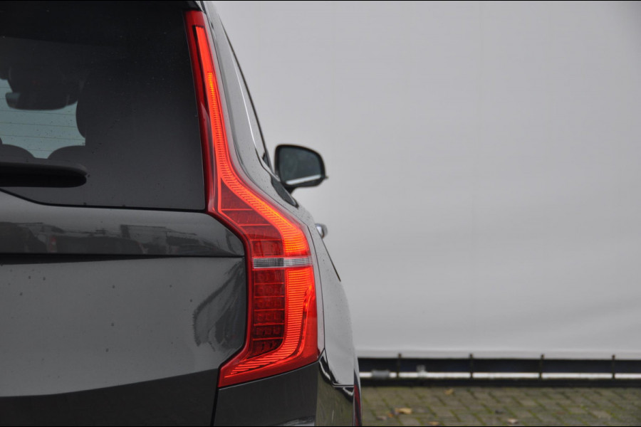 Volvo XC90 T8 390PK Automaat Recharge AWD Inscription / Adaptieve cruise control/ Head up Display/ Trekhaak/ BLIS/ Parkeersensoren met 360 Camera/ Stoelverwarming en Ventilatie/ Elektrische stoelen met geheugen/ Stoel Massage/ Luchtvering/ Elektrische achterklep/ Apple CarPlay/ Keyless