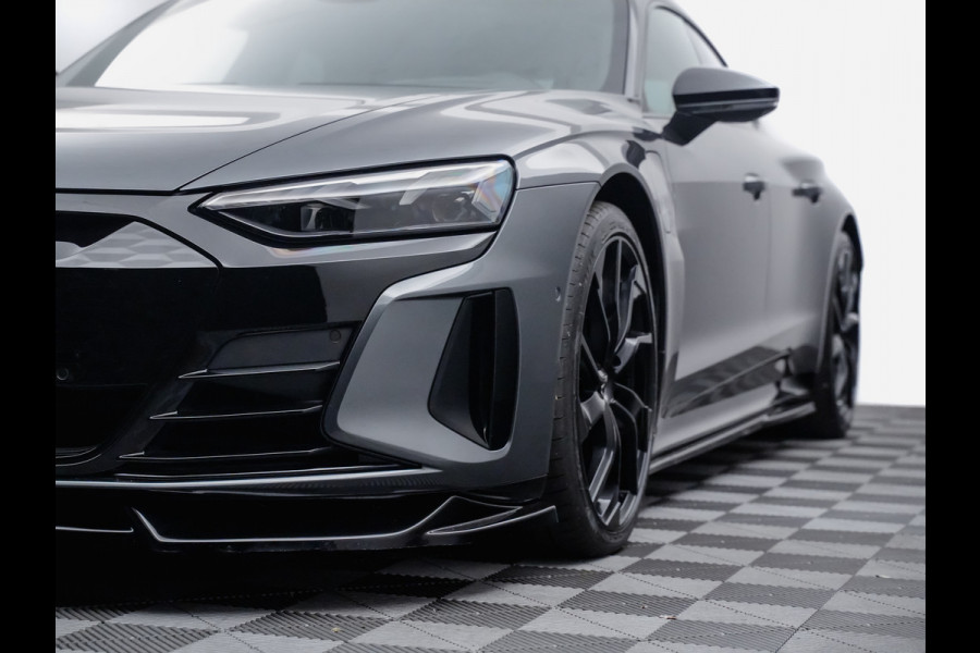 Audi e-tron GT 476pk 93 kWh RS Dynamic (carbon,panodak,ambilight,matrix,luchtvering,21 inch)