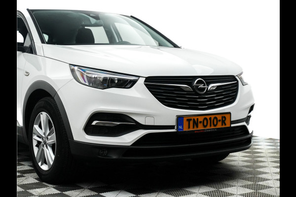 Opel Grandland X 1.2 Turbo 130pk Business Executive (navi,clima,cruise,lane-assist)