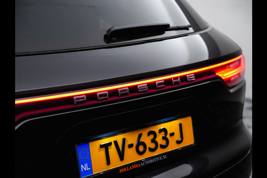 Porsche Cayenne 4.0 Turbo 550pk Black Edition (nightvision,softclose,stoelventilatie,sfeerverlichting)