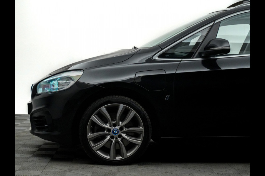 BMW 2 Serie Active Tourer 225xe iPerformance M-Sport (panodak,xenon,camera,navi)