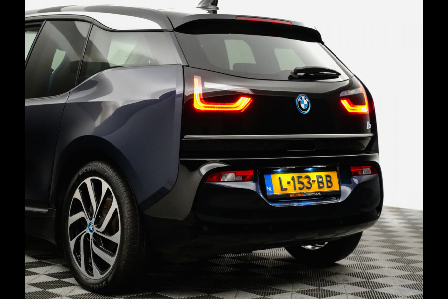 BMW i3 Executive 170pk 120Ah 42 kWh (420 rijbereik,warmtepomp,LED,navi,carplay,20 inch)