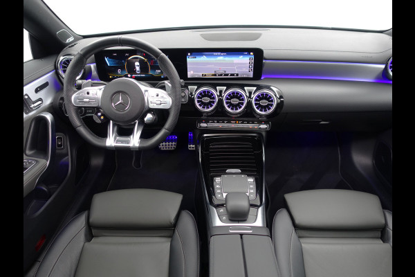 Mercedes-Benz CLA-Klasse 35 AMG 4MATIC 305pk Premium Plus (night package,panodak,burmester,memory,3D camera)