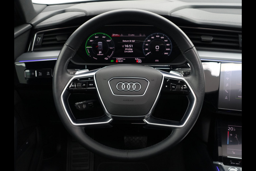 Audi e-tron e-tron 55 Quattro advanced Pro Line Plus 95 kWh- (panoramadak,B&O,head-up,sfeerverlichting,360,sportleer,carplay)