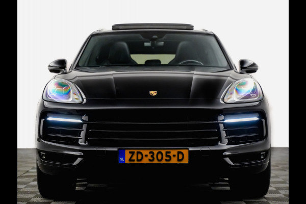 Porsche Cayenne 3.0 E-Hybrid Sport Chrono 465pk Black Turbo Pack (panodak,bose,360,matrix,keyless,sportleer)