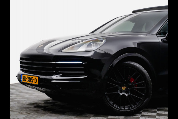 Porsche Cayenne 3.0 E-Hybrid Sport Chrono 465pk Black Turbo Pack (panodak,bose,360,matrix,keyless,sportleer)