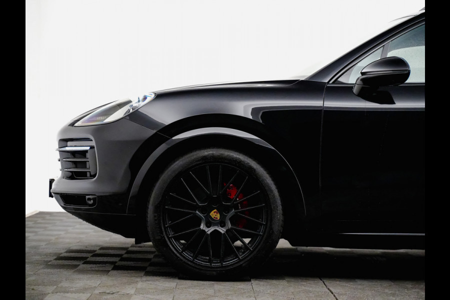 Porsche Cayenne 3.0 E-Hybrid Sport Chrono 465pk Black Turbo Pack (panodak,bose,360,matrix,keyless,sportleer)