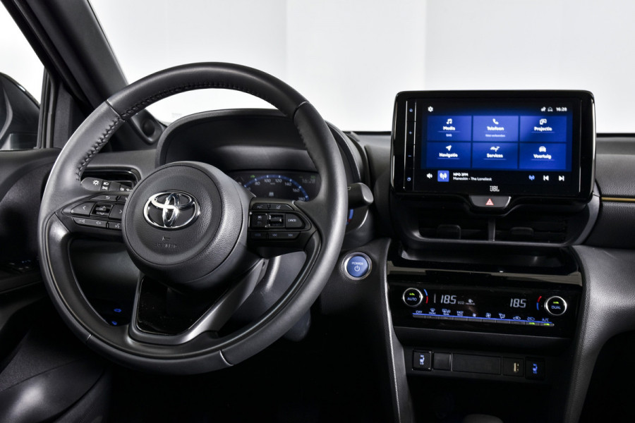 Toyota Yaris Cross 1.5 Hybrid Adventure - Automaat | Dig. Cockpit | Head-up Disp. | Adapt. Cruise | Stoel-+Stuurverw. | Camera | PDC | NAV + App Connect | ECC | JBL | LED | LM 18'' | 8468