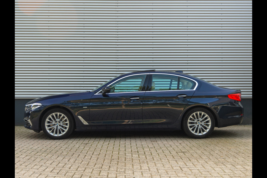 BMW 5 Serie 530i Luxury Line - Dak - Comfortzetels - Camera - Comfort Access