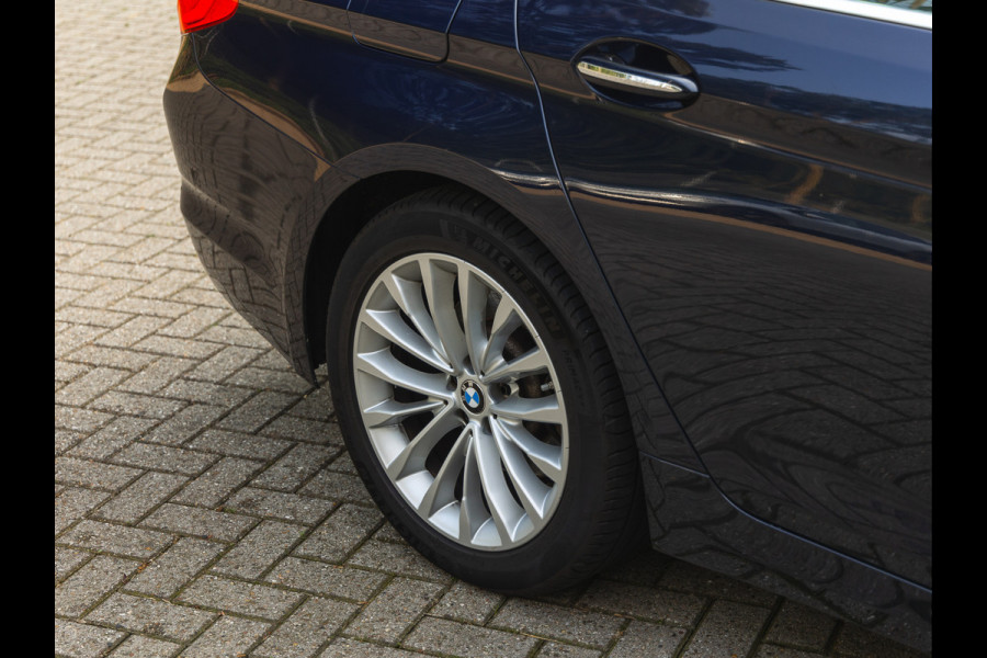 BMW 5 Serie 530i Luxury Line - Dak - Comfortzetels - Camera - Comfort Access