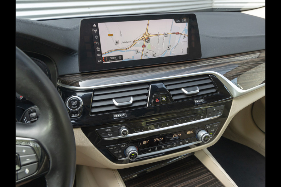 BMW 5 Serie 530i Luxury Line - Dak - Comfortzetels - Camera - Comfort Access