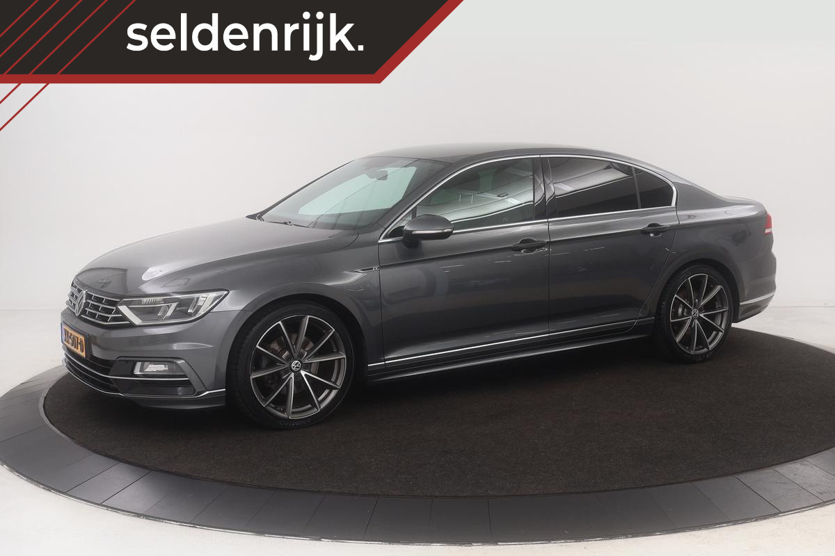 Volkswagen Passat 1.4 TSI R-line | Stoelverwarming | Trekhaak | Adaptive cruise | Half leder | Climate control | PDC | Getint glas | Bluetooth