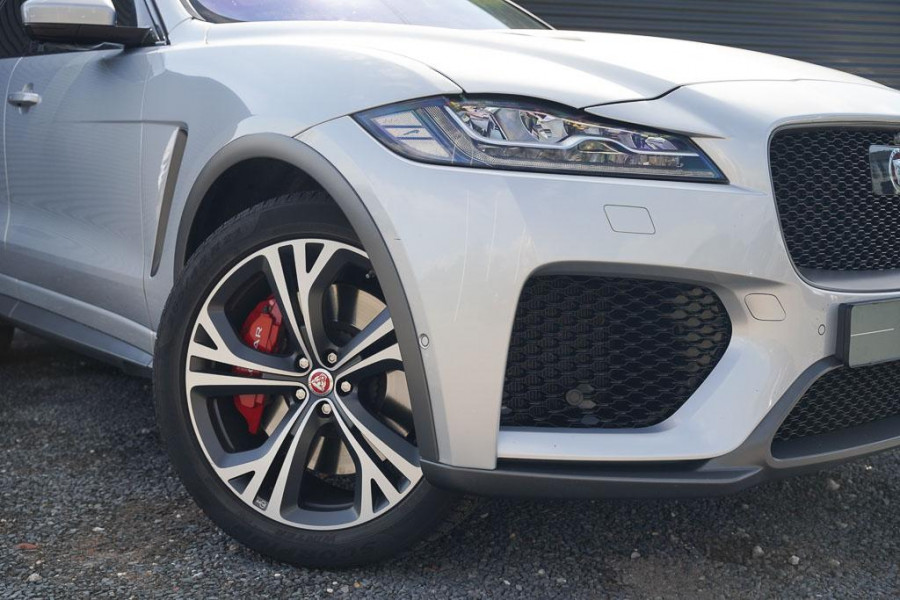 Jaguar F-Pace 5.0 V8 S/C AWD SVR / NL Auto / Pano / Meridian Surround / Trekhaak