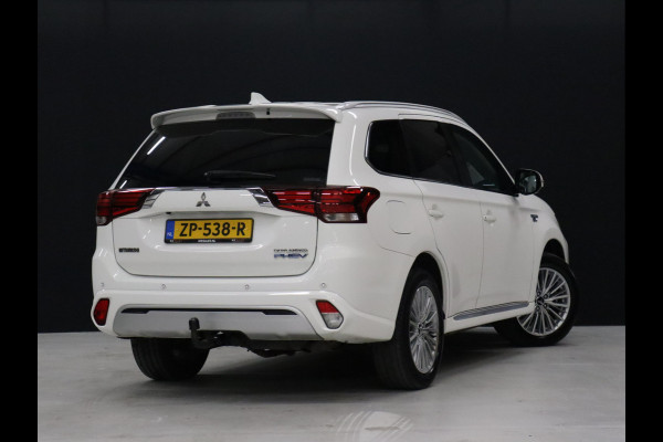 Mitsubishi Outlander 2.4 PHEV Intense [TREKHAAK, LEDER/ALCANTARA, CARPLAY/ANDROID, CRUISE, CLIMATE, LED, NIEUWSTAAT]