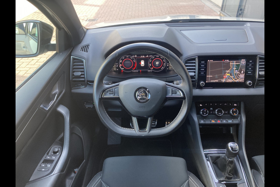 Škoda Karoq 1.5 TSi ACT 150pk Sportline Business VIRTUAL/KEYLESS/CAMERA/NAVI/CARPLAY/DAB/PDC