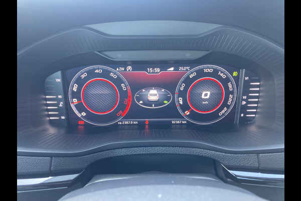 Škoda Karoq 1.5 TSi ACT 150pk Sportline Business VIRTUAL/KEYLESS/CAMERA/NAVI/CARPLAY/DAB/PDC