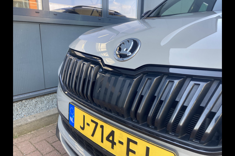 Škoda Karoq 1.5 TSi ACT 150pk Sportline Business VIRTUAL/KEYLESS/CAMERA/NAVI/CARPLAY/DAB/PDC