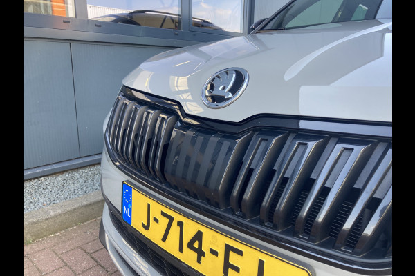 Škoda Karoq 1.5 TSi ACT 150pk Sportline Business VIRTUAL/KEYLESS/CAMERA/NAVI/CARPLAY/DAB/PDC