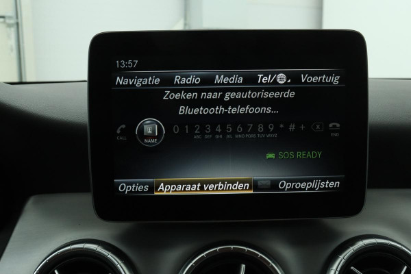 Mercedes-Benz CLA-Klasse 180 AMG | Stoelverwarming | Full LED | Camera | Navigatie | Sportstoelen | Cruise control | Park Assist | Airco | Half leder