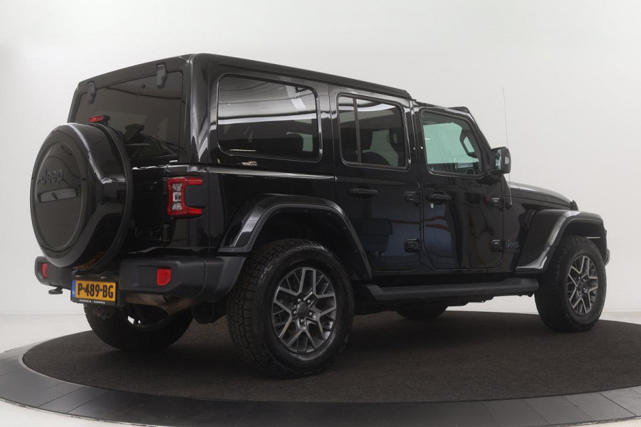 Jeep Wrangler Unlimited 4xe 380 Dual Top | Leder | Adaptive cruise | Camera | Stoel & stuurverwarming | Trekhaak | Full LED | Keyless | Navigatie | Alpine audio