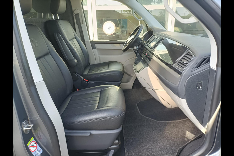 Volkswagen Transporter 2.0 TDI L2H1 Highline 150 pk Automaat (DSG) | Navigatie | Trekhaak |Parkeersensoren | Adaptieve cruise control | LED koplampen | Zijschuifdeuren Link en Rechts