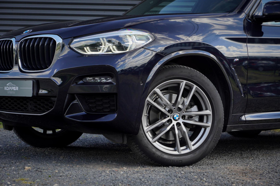 BMW X3 xDrive 20i High Exe / Pano / HUD / BTW / Leder / Stoelverwarming