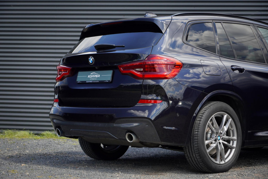 BMW X3 xDrive 20i High Exe / Pano / HUD / BTW / Leder / Stoelverwarming