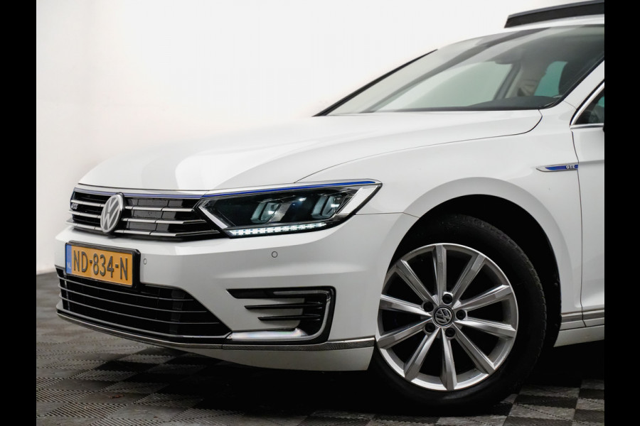 Volkswagen Passat Variant 1.4 TSI GTE 215pk Highline (panodak,keyless,navi,leer,360,sfeerverlichting)